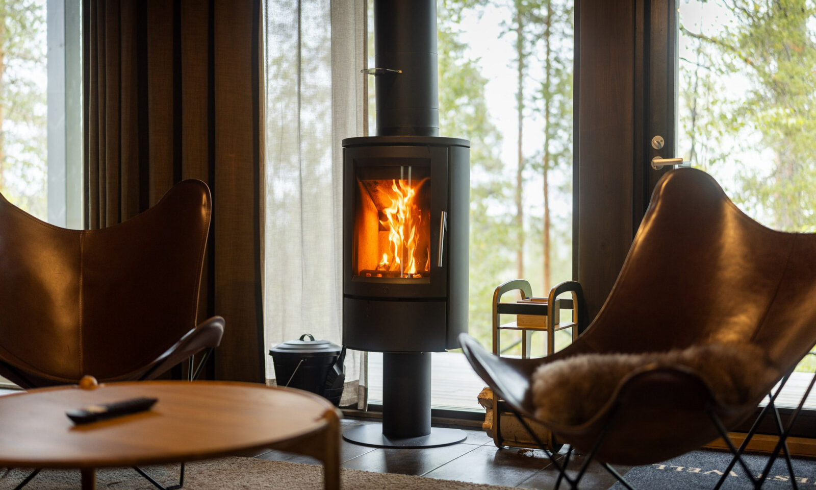 Lounge area of the Arctic GlassHouse. | Arctic TreeHouse Hotel